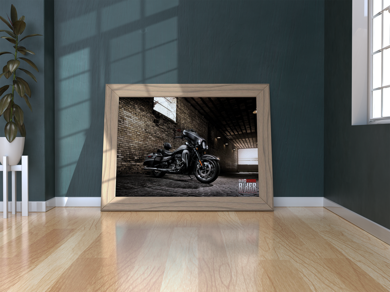 Street Glide Wall Print
